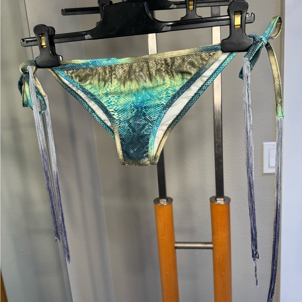 🔥 Alexis Designer Bikini – Emerald Python Print 🔥 - Picture 11 of 16